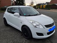 Begagnad Suzuki Swift 92 HK (67 kW) 2011 Vit Halvkombi