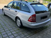 Gebraucht Mercedes 220 150 PS (110 kW) 2007 Silber Kombi