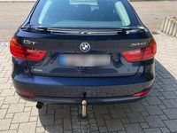 Gebraucht BMW 320 184 PS (135 kW) 2014 Blau Limousine