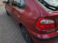 Brugt Renault Mégane 95 HK (69 kW) 1999 Rød Sedan