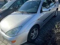 Occasion Ford Focus 101 ch (74 kW) 2001 Argent Berline