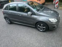 Gebraucht Mercedes B180 109 PS (80 kW) 2009 Silber Van / Kleinbus