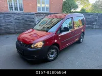 Używany VW Caddy 102 KM (75 kW) 2011 Czerwony Minivan