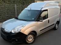 Gebraucht Opel Combo 105 PS (77 kW) 2015 Silber Van / Kleinbus
