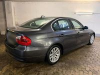 Gebraucht BMW 325 218 PS (160 kW) 2008 Grau Limousine