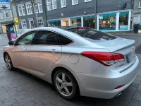 Gebraucht Hyundai i40 Premium 136 PS (100 kW) 2012 Silber Limousine
