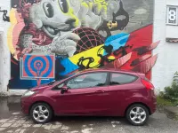 Gebraucht Ford Fiesta 82 PS (60 kW) 2009 Rot Kleinwagen