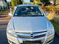 Gebraucht Opel Astra Edition 90 PS (66 kW) 2008 Grau Limousine