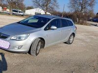 Gebraucht Opel Astra Edition 140 PS (102 kW) 2012 Silber Kombi
