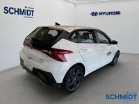 Neu Hyundai i20 Blackline 90 PS (66 kW) 2026 Weiss Kleinwagen
