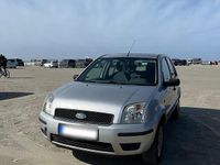 Gebraucht Ford Fusion 101 PS (74 kW) 2005 Grau Kleinwagen
