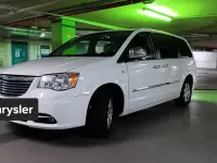 Gebraucht Chrysler Town & Country Limited 283 PS (208 kW) 2013 Weiß Van / Kleinbus