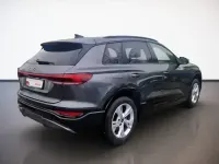 Gebraucht Audi Q6 e-tron S-Line 185 kW (252 PS) 2025 Daytonagrau perleffekt SUV
