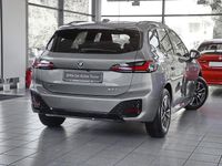 Neu BMW 230e Active Tourer Efficient Dynamics 326 PS (239 kW) 2025 Skyscraper grau metallic Van / Kleinbus