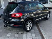 Gebraucht VW Tiguan Trendline 150 PS (110 kW) 2010 Schwarz SUV
