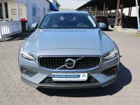 Gebraucht Volvo V60 CC Plus 197 PS (144 kW) 2023 Kombi