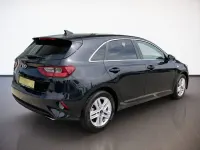 Gebraucht Kia Ceed Vision 140 PS (102 kW) 2021 Schwarz Kleinwagen