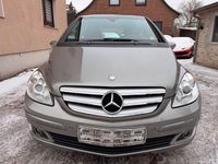 Gebraucht Mercedes B200 Sport 136 PS (100 kW) 2008 Grau Van / Kleinbus