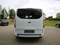 Gebraucht Ford Tourneo Limited 131 PS (96 kW) 2021 Frozen white Van / Kleinbus