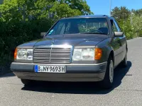 Gebraucht Mercedes E230 132 PS (97 kW) 1991 Grau Limousine