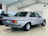 Gebraucht Mercedes E280 1977 Grau Limousine