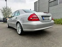 Gebraucht Mercedes E350 Avantgarde 272 PS (200 kW) 2005 Grau Limousine