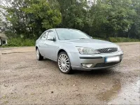 Gebraucht Ford Mondeo Titanium 155 PS (114 kW) 2006 Silber Limousine