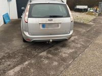 Usata Ford Focus 140 CV (102 kW) 2010 Argento Station wagon