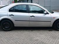 Gebraucht Ford Mondeo 110 PS (80 kW) 2001 Silber Limousine