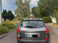 Gebraucht Renault Clio GrandTour 101 PS (74 kW) 2010 Silber Kombi