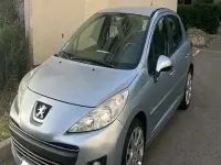 Gebraucht Peugeot 207 Business-Line 90 PS (66 kW) 2010 Limousine