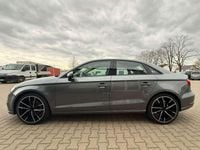 Gebraucht Audi A3 Sport 116 PS (85 kW) 2018 Monsungrau metallic Limousine