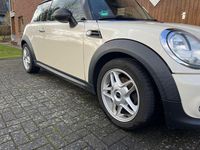 Gebraucht Mini ONE 98 PS (72 kW) 2011 Beige Kleinwagen