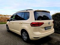 Gebraucht VW Touran 115 PS (84 kW) 2019 Beige Van / Kleinbus