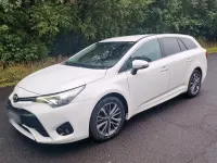 Gebraucht Toyota Avensis Comfort 143 PS (105 kW) 2016 Weiß Kombi