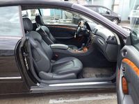 Gebraucht Mercedes CLK320 Elegance 218 PS (160 kW) 2003 Schwarz Cabrio