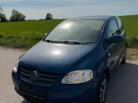 Usata VW Fox 44 CV (32 kW) 2005 Blu Utilitaria