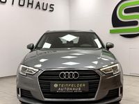 Gebraucht Audi A3 Sport 116 PS (85 kW) 2019 Grau Limousine