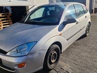 Gebraucht Ford Focus Ambiente 75 PS (55 kW) 1999 Silber Kombi