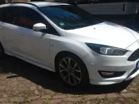 Gebraucht Ford Focus ST-Line 125 PS (91 kW) 2018 Weiß Limousine