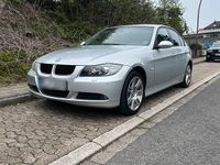 Gebraucht BMW 320 177 PS (130 kW) 2008 Silber Limousine