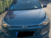 Gebraucht Hyundai i20 84 PS (61 kW) 2018 Grau Coupé