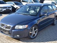 Gebraucht Volvo V50 Business Edition 114 PS (83 kW) 2012 Blau Kombi