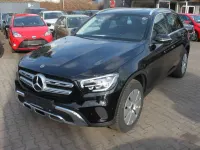 Gebraucht Mercedes GLC300e 194 PS (142 kW) 2021 Ung. schwarz  unilack SUV
