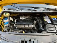 Gebraucht VW Caddy 69 PS (50 kW) 2009 Gelb Van / Kleinbus