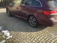 Gebraucht Toyota Avensis Multidrive S 147 PS (108 kW) 2012 Rot Kombi