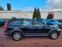 Gebraucht Volvo XC70 Momentum 185 PS (136 kW) 2008 Schwarz Kombi