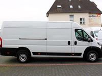 Gebraucht Peugeot Boxer 140 PS (102 kW) 2024 Weiß icy Van