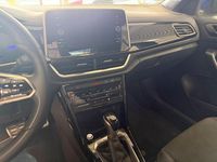 Gebraucht VW T-Roc R-line 150 PS (110 kW) 2023 Blau SUV