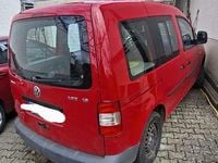 Second-hand VW Caddy Team 102 CP (75 kW) 2008 Roșu Monovolum